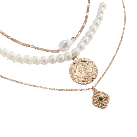 3 Piece Triple Layer Gold and Pearl Necklace - Picture 4 of 5